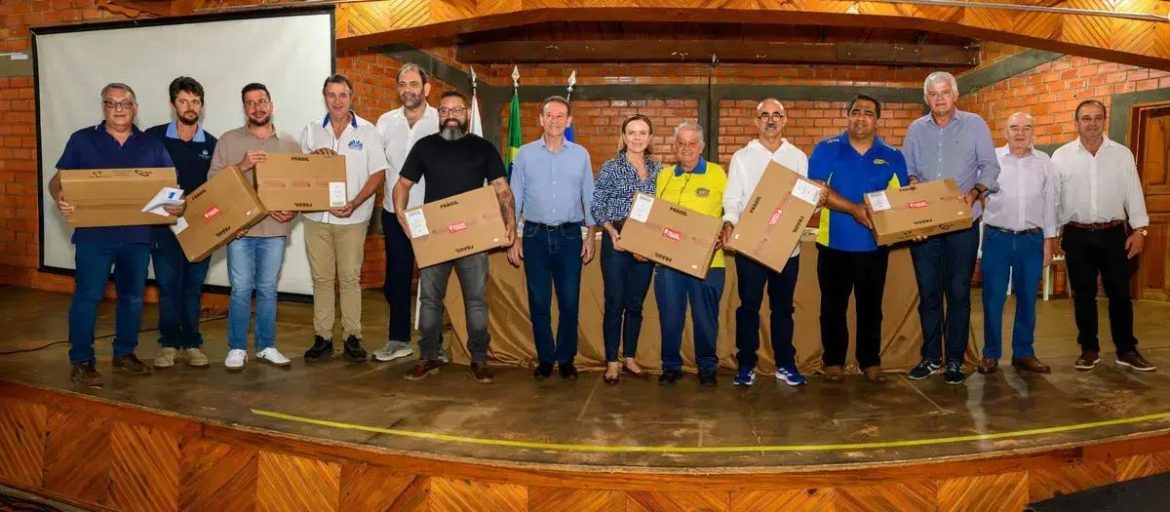 Itaipu investe R$4,6 milhões na modernização das rádios comunitárias do Paraná