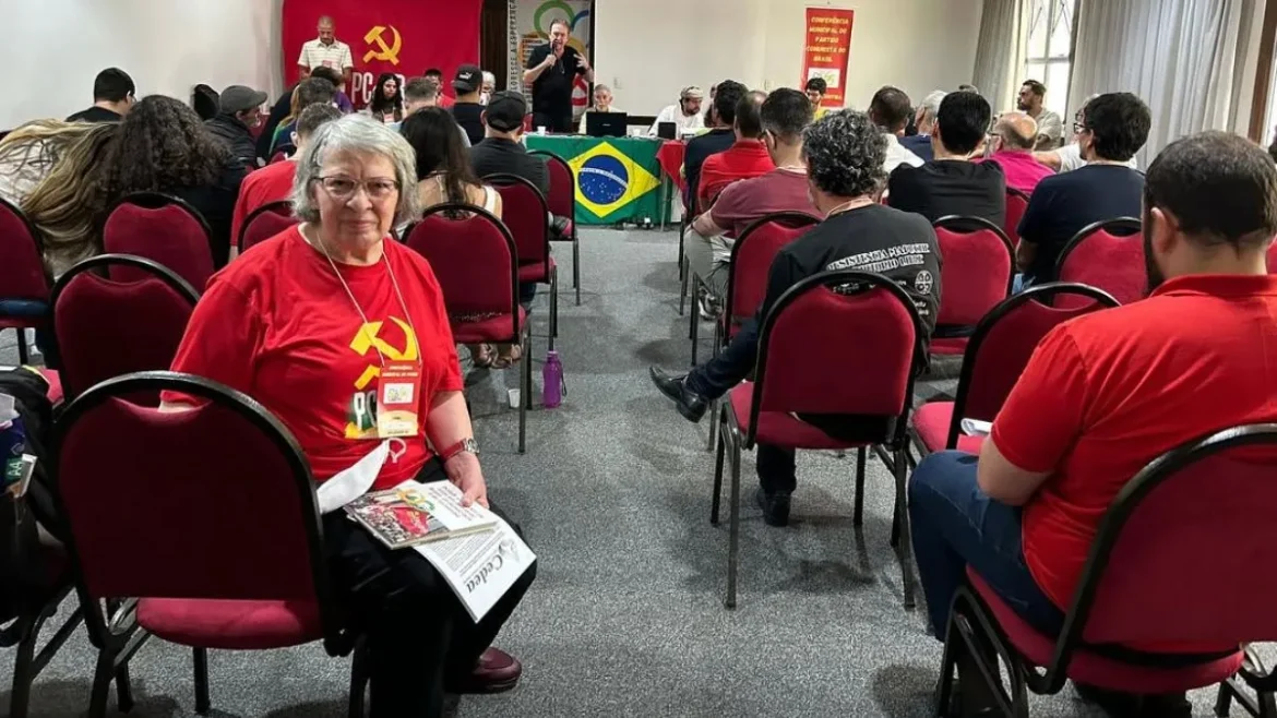 Deputado Arilson apresenta voto de pesar em homenagem à trajetória de Laura Costa