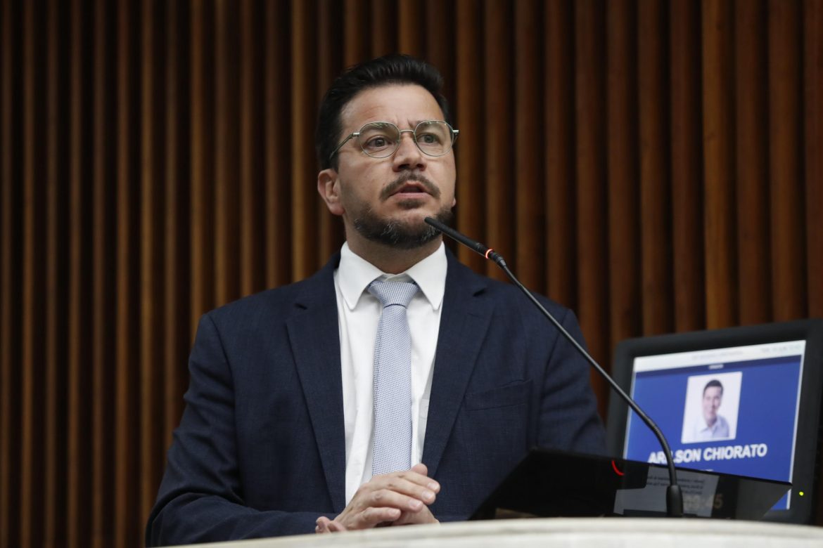 O desespero bateu, e Flávio Bolsonaro tenta se apropriar dos resultados do Governo Lula