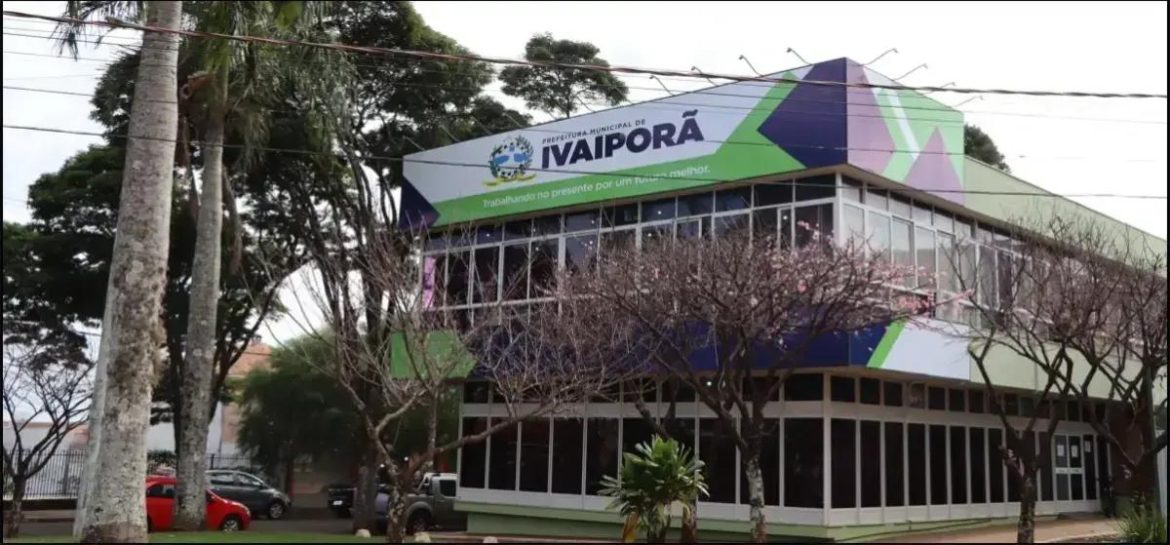 Prefeitura de Ivaiporã antecipa 50% do 13º salário e impulsiona economia